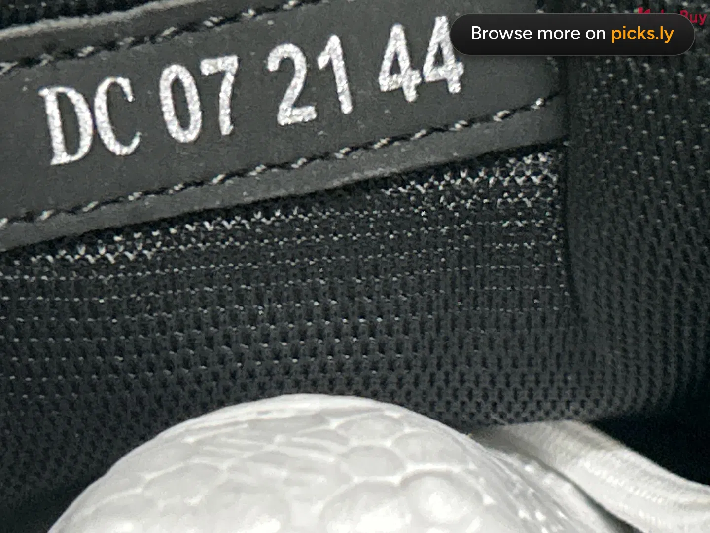 Dior B30 Dior mesh fabric low cut sports and leisure shoes produced by a large factory in Guangdong QC photo 8