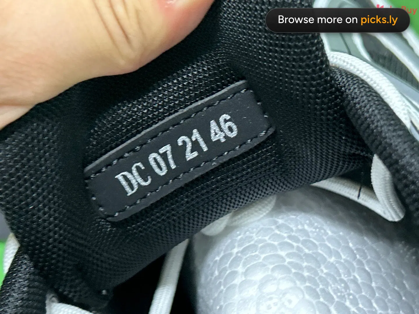Dior B30 Dior mesh fabric low cut sports and leisure shoes produced by a large factory in Guangdong QC photo 7