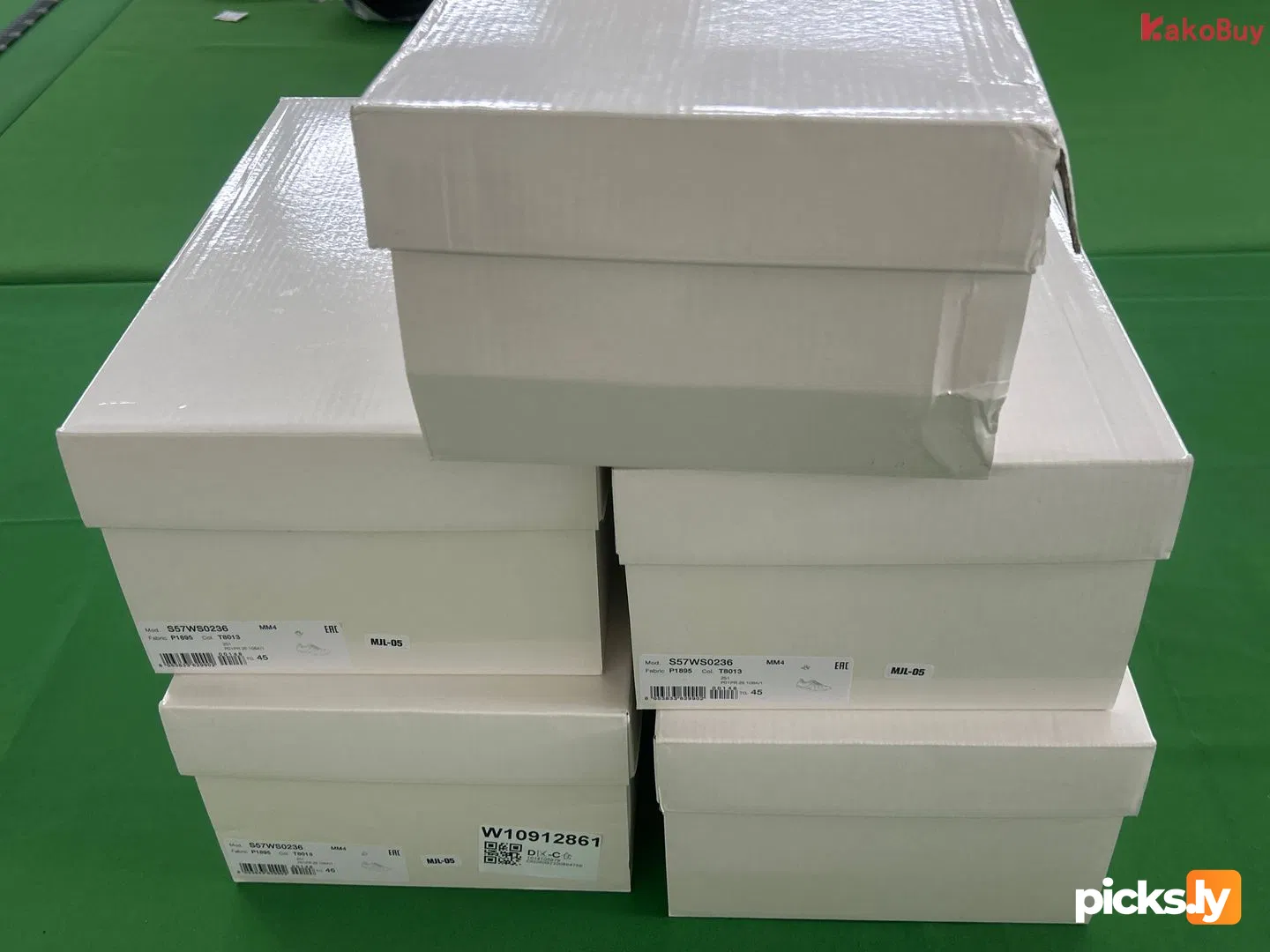 DC版 牛皮德训运动低帮时尚板鞋 QC photo 1
